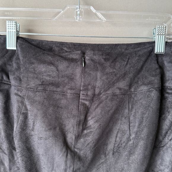 Express sz 4 black faux‎ suede skirt NWT - Picture 8 of 9